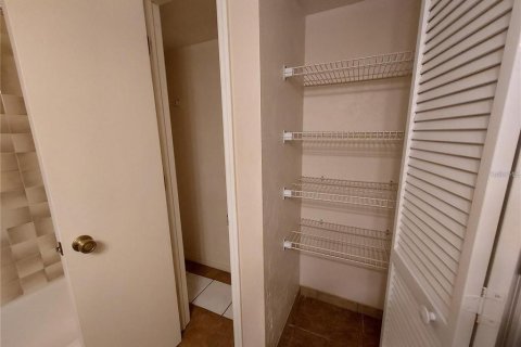 Condo in Punta Gorda, Florida, 2 bedrooms  № 1795057 - photo 13