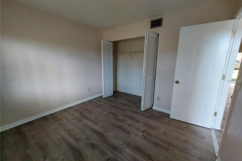 Condo in Punta Gorda, Florida, 2 bedrooms  № 1795057 - photo 15