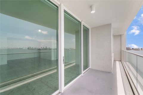 Снять в аренду кондоминиум в Майами, Флорида 2 спальни, 89.19м2, № 1958442 - фото 26