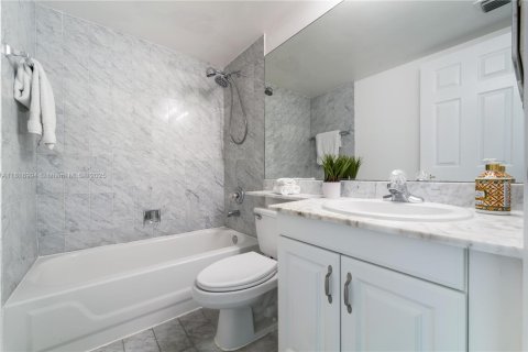 Снять в аренду кондоминиум в Майами, Флорида 2 спальни, 89.19м2, № 1958442 - фото 23