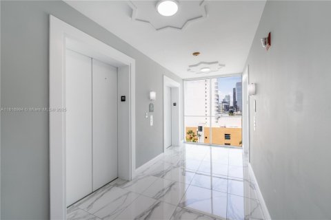 Снять в аренду кондоминиум в Майами, Флорида 2 спальни, 89.19м2, № 1958442 - фото 11