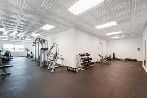 Снять в аренду кондоминиум в Майами, Флорида 2 спальни, 89.19м2, № 1958442 - фото 13