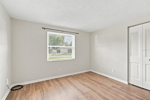 Villa ou maison à vendre à Largo, Floride: 3 chambres, 104.98 m2 № 2401082 - photo 17