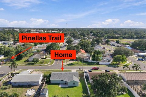 Villa ou maison à vendre à Largo, Floride: 3 chambres, 104.98 m2 № 2401082 - photo 2