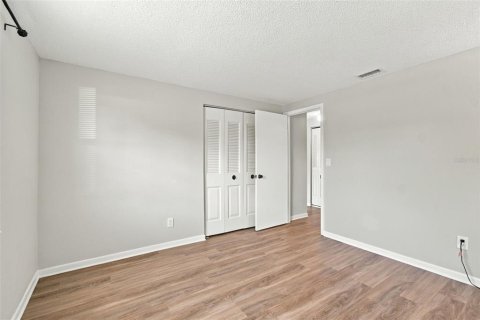 Villa ou maison à vendre à Largo, Floride: 3 chambres, 104.98 m2 № 2401082 - photo 16