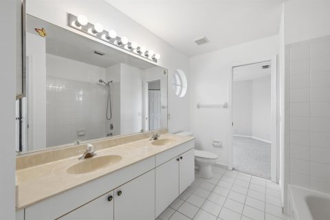 Купить виллу или дом в Корал-Спрингс, Флорида 9 комнат, 274.99м2, № 2260012 - фото 30