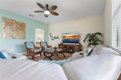 Villa ou maison à vendre à Davenport, Floride: 5 chambres, 264.03 m2 № 1520388 - photo 10