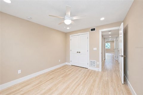 Condo in Bradenton, Florida, 2 bedrooms  № 2093978 - photo 24