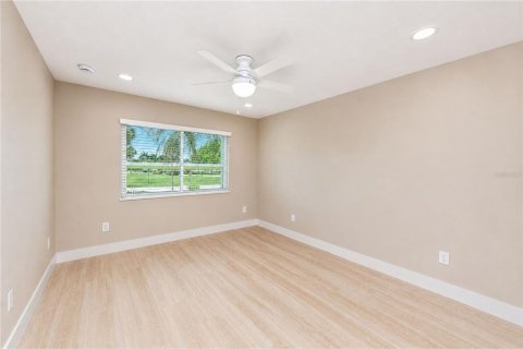 Condo in Bradenton, Florida, 2 bedrooms  № 2093978 - photo 23