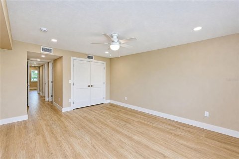 Condo in Bradenton, Florida, 2 bedrooms  № 2093978 - photo 20