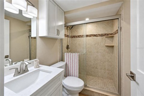 Condo in Bradenton, Florida, 2 bedrooms  № 2093978 - photo 6