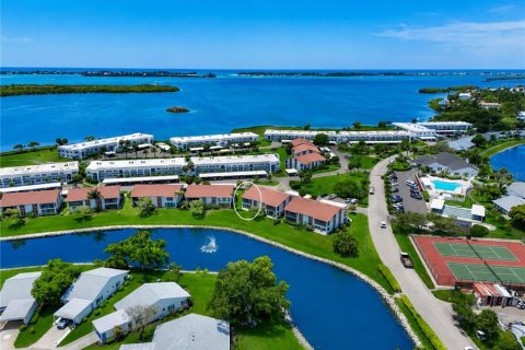 Condo in Bradenton, Florida, 2 bedrooms  № 2093978 - photo 29