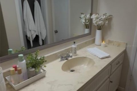 Touwnhouse à louer à New Smyrna Beach, Floride: 2 chambres, 123.37 m2 № 2416277 - photo 11