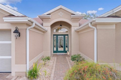 Casa en venta en The Villages, Florida, 3 dormitorios, 229 m2 № 1914965 - foto 6