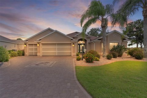 Casa en venta en The Villages, Florida, 3 dormitorios, 229 m2 № 1914965 - foto 2