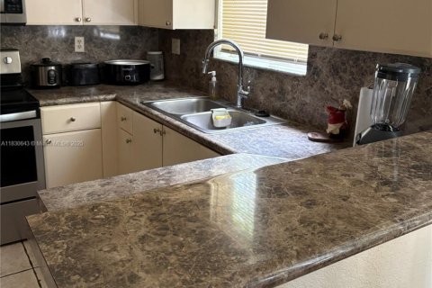 Condominio en venta en Homestead, Florida, 3 dormitorios, 132.2 m2 № 1935201 - foto 3