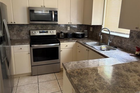 Condominio en venta en Homestead, Florida, 3 dormitorios, 132.2 m2 № 1935201 - foto 2