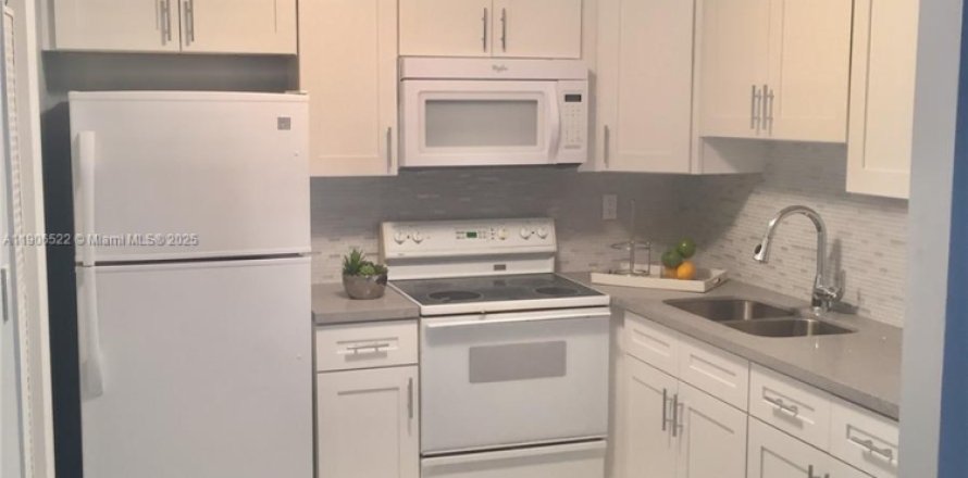 Condo à Hollywood, Floride, 1 chambre № 1957090