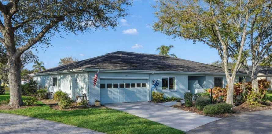 Condominio en Sun City Center, Florida, 2 dormitorios  № 2121391