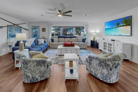 Condominio en venta en Sun City Center, Florida, 2 dormitorios, 146.69 m2 № 2121391 - foto 15