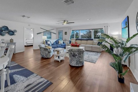 Condominio en venta en Sun City Center, Florida, 2 dormitorios, 146.69 m2 № 2121391 - foto 11