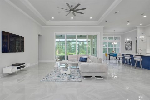 House in Gainesville, Florida 4 bedrooms, 301.1 sq.m. № 1808567 - photo 6