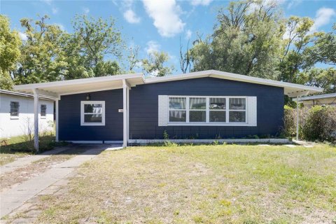 House in Orlando, Florida 3 bedrooms, 93.55 sq.m. № 2096354