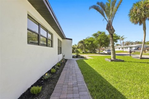Villa ou maison à vendre à Satellite Beach, Floride: 3 chambres, 103.86 m2 № 2415392 - photo 6