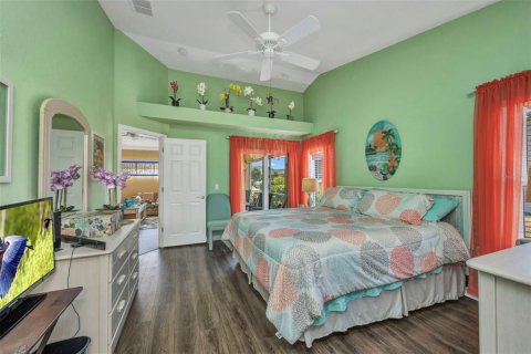 House in Punta Gorda, Florida 2 bedrooms, 128.76 sq.m. № 2393432 - photo 12