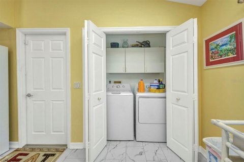 House in Punta Gorda, Florida 2 bedrooms, 128.76 sq.m. № 2393432 - photo 10