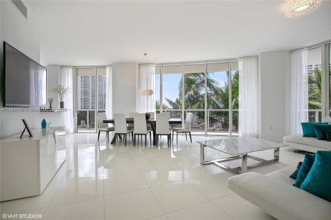 Condominio en venta en Aventura, Florida, 3 dormitorios, 207.64 m2 № 1818667 - foto 20