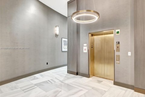 Condominio en venta en Aventura, Florida, 3 dormitorios, 207.64 m2 № 1818667 - foto 9