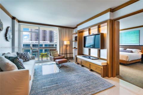 Снять в аренду кондоминиум в Майами-Бич, Флорида 1 спальня, 66.61м2, № 2050219 - фото 9