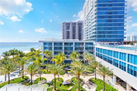 Снять в аренду кондоминиум в Майами-Бич, Флорида 1 спальня, 66.61м2, № 2050219 - фото 15