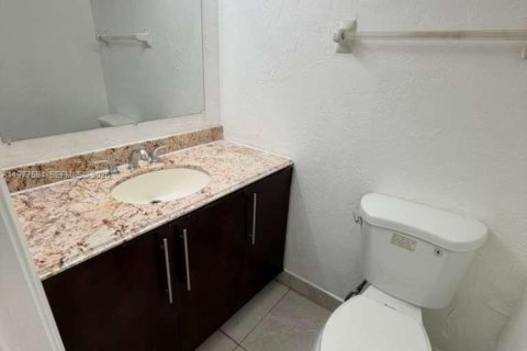 Снять в аренду кондоминиум в Лодерхилл, Флорида 2 спальни, 94.76м2, № 2041814 - фото 16