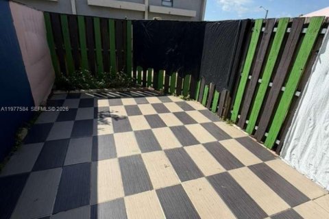 Снять в аренду кондоминиум в Лодерхилл, Флорида 2 спальни, 94.76м2, № 2041814 - фото 22