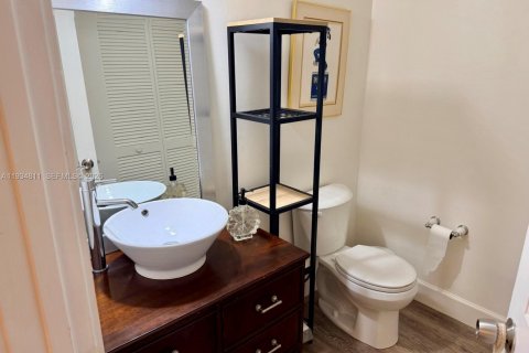 Condominio en alquiler en Key Biscayne, Florida, 1 dormitorio, 90.3 m2 № 2152523 - foto 5