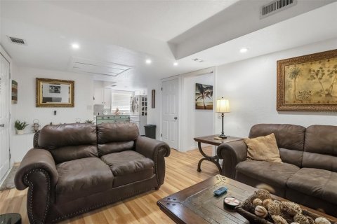 Casa en venta en Winter Haven, Florida, 4 dormitorios, 156.08 m2 № 2212813 - foto 7