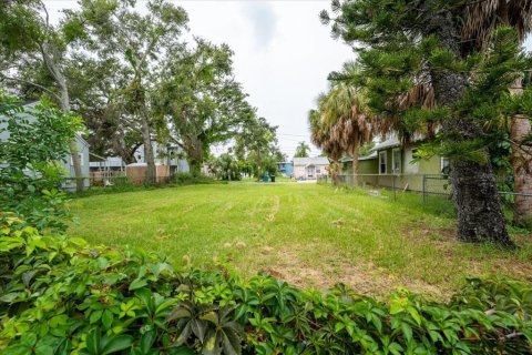 Terreno en venta en Saint Petersburg, Florida № 1904926 - foto 3