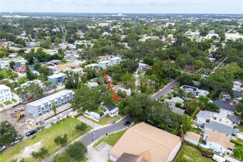 Terreno en venta en Saint Petersburg, Florida № 1904926 - foto 7