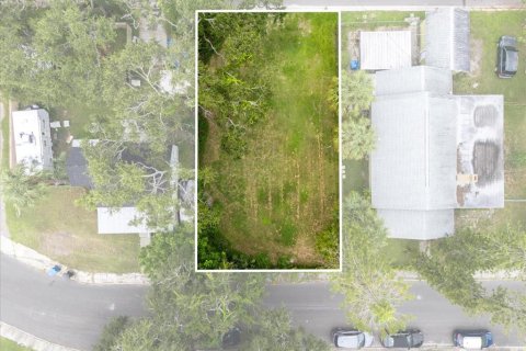 Terreno en venta en Saint Petersburg, Florida № 1904926 - foto 1