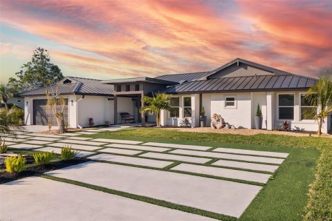 Villa ou maison à vendre à Punta Gorda, Floride: 4 chambres, 258.55 m2 № 1538537 - photo 3