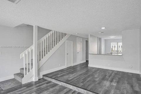 Casa en venta en Davie, Florida, 2 dormitorios, 121.89 m2 № 2074329 - foto 16