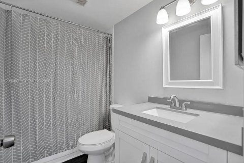 Casa en venta en Davie, Florida, 2 dormitorios, 121.89 m2 № 2074329 - foto 14