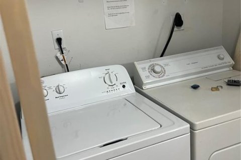 Купить кондоминиум в Киссимми, Флорида 5 комнат, 107.49м2, № 1253290 - фото 12