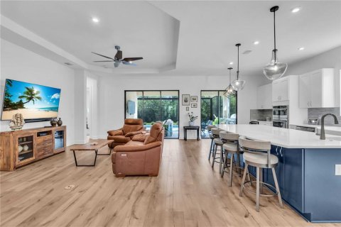 Casa en venta en Palmetto, Florida, 3 dormitorios, 215.81 m2 № 1913414 - foto 5
