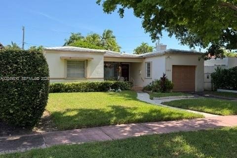 Casa en Miami Beach, Florida 3 dormitorios, 182.55 m2 № 2168900