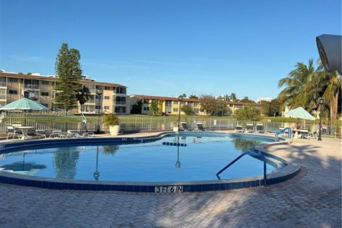 Купить кондоминиум в Авентура, Флорида 2 спальни, 102.01м2, № 2025269 - фото 11