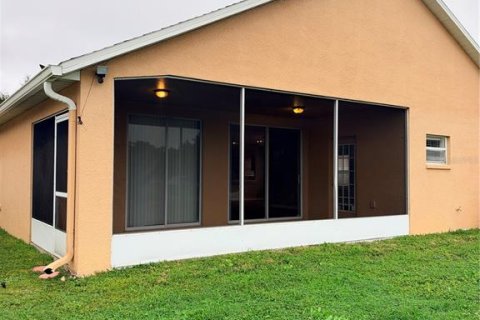 Villa ou maison à louer à Wesley Chapel, Floride: 3 chambres, 152.36 m2 № 2405762 - photo 25