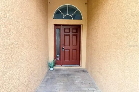 Villa ou maison à louer à Wesley Chapel, Floride: 3 chambres, 152.36 m2 № 2405762 - photo 2
